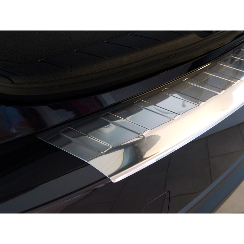 Protection de seuil arrière inox sur mesure pour Subaru Forester IV 2012-2015 & FL 2015-2018 'Ribs'