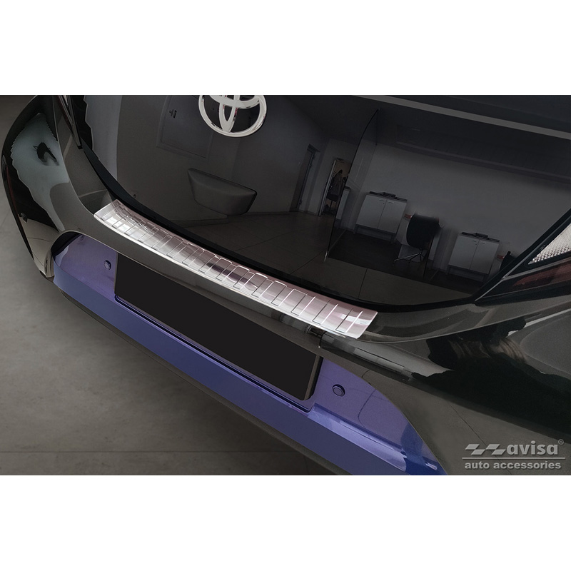 Protection de seuil arrière inox sur mesure pour Toyota Aygo X 2022- 'Ribs'