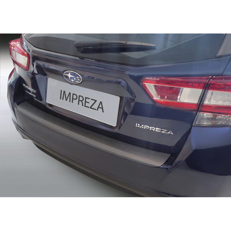 Protection de seuil arrière (ABS) sur mesure pour Subaru Impreza 5-portes 2017- Noir