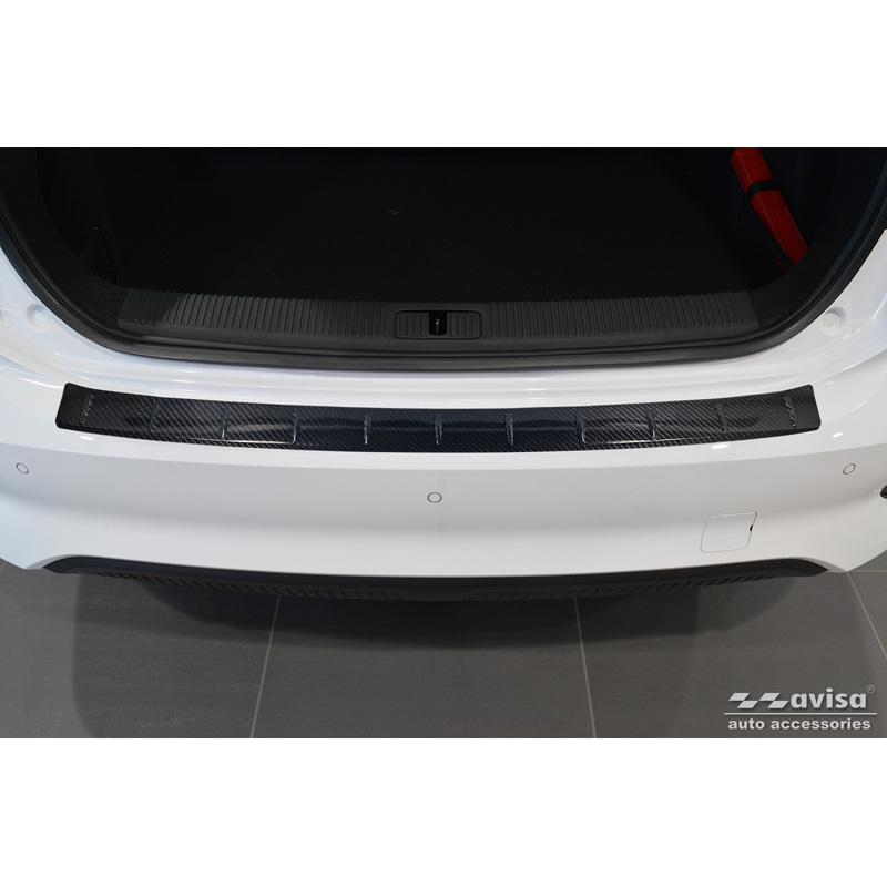 Protection de seuil arrière carboné 3D sur mesure pour MG 5 SW (EV) 2022- 'Ribs'