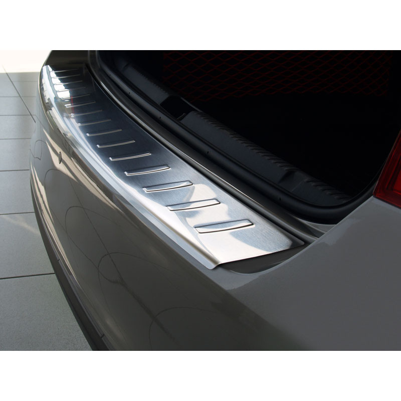 Protection de seuil arrière inox sur mesure pour Skoda Rapid 2012-2017 & FL 2017- 'Ribs'