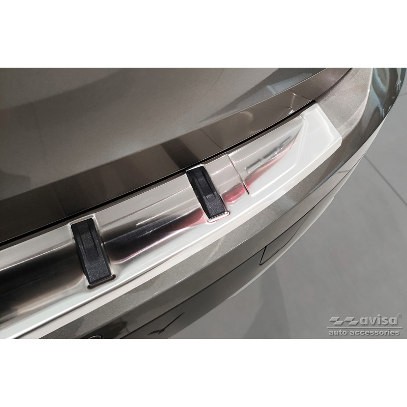 Protection de seuil arrière inox sur mesure pour Volvo V90 II 2016- (incl. Cross Country) 'STRONG EDITION'