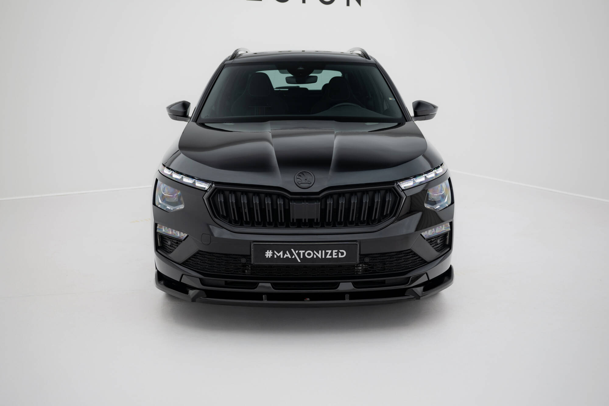 Voorspoiler V.2 Skoda Kamiq Monte Carlo MK1 Facelift Maxton Glanzend zwart