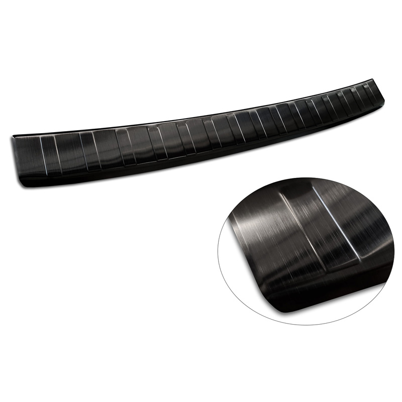 Protection de seuil arrière inox noir sur mesure pour Peugeot 308 III HB 2021- 'Ribs'