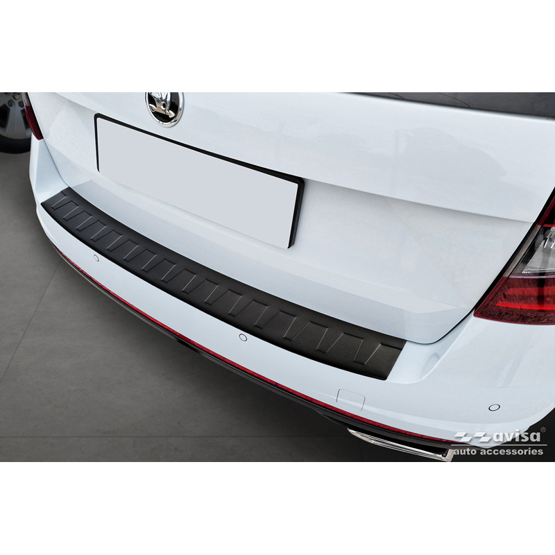 Protection de seuil arrière inox noir mat sur mesure pour Skoda Octavia Combi RS (5E5) 2013-2017 & FL 2017-2020 'Ribs'