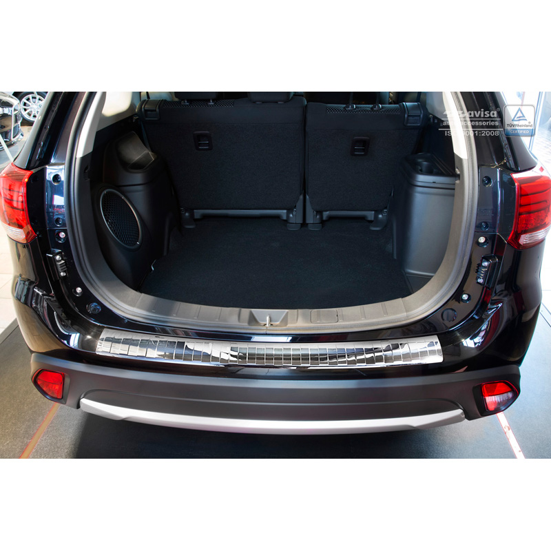 Protection de seuil arrière inox Chrome sur mesure pour Mitsubishi Outlander III 2015- 'Ribs'