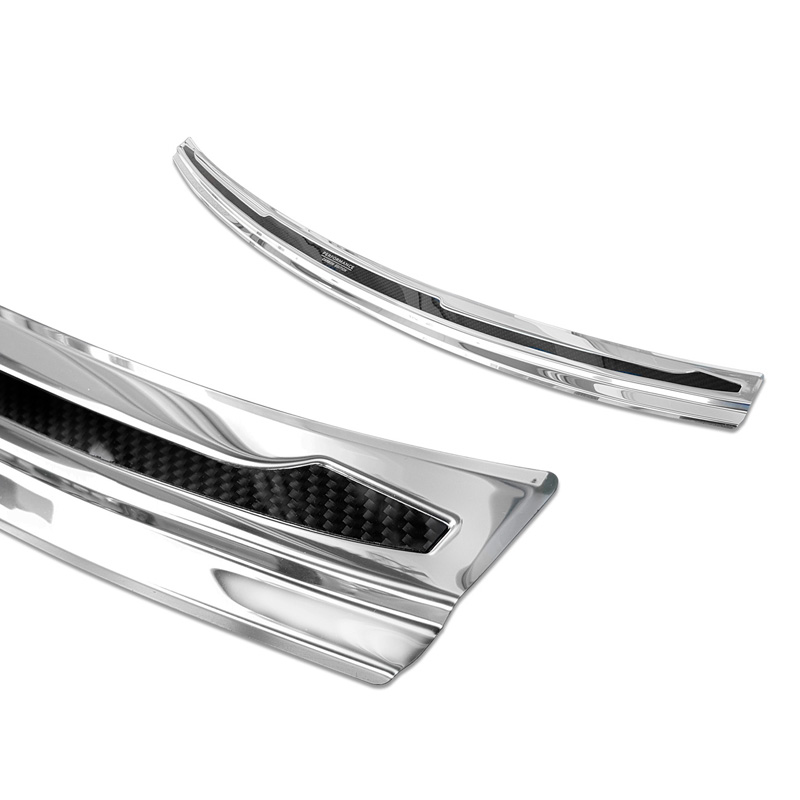 Protection de seuil arrière inox 'Deluxe' sur mesure pour Porsche Cayenne III 2017- 'Performance' Argent/Carbone Noir