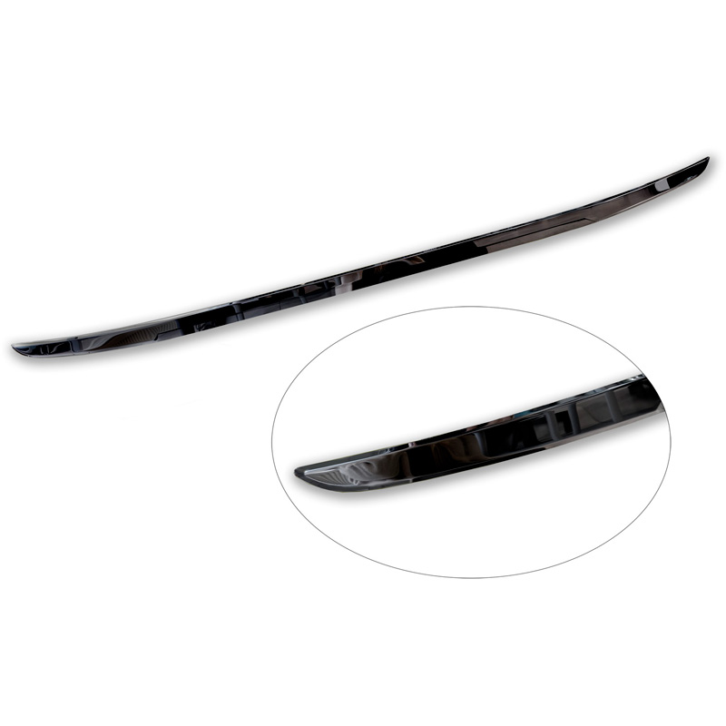 Avisa Moulure de hayon en Inox Noir Chrome sur mesure pour Ford Puma 2019-