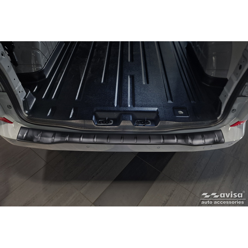 Protection de seuil arrière inox noir sur mesure pour Ford Transit Custom & Tourneo Custom (V710) 2023- / Volkswagen Transporter T7 2024- 'Ribs'