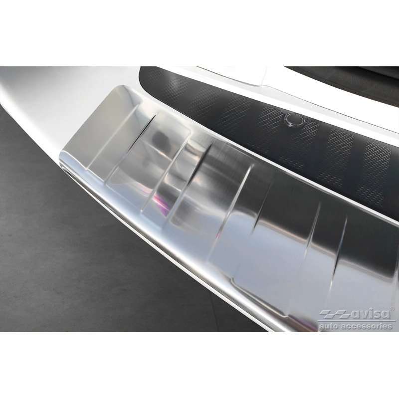 Protection de seuil arrière inox sur mesure pour Toyota RAV-4 III 2005-2008 & FL 2008-2012 'Ribs' (convient uniquement sans roue de secours)