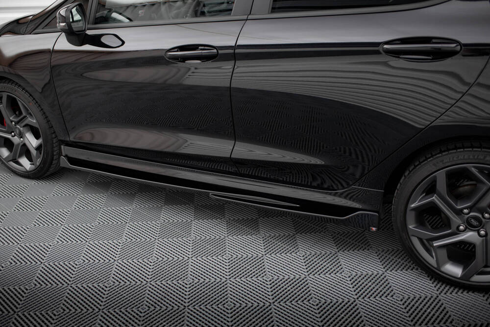 Zijskirts V.7 Ford Fiesta ST / ST Line Mk8  Maxton Glans Zwart