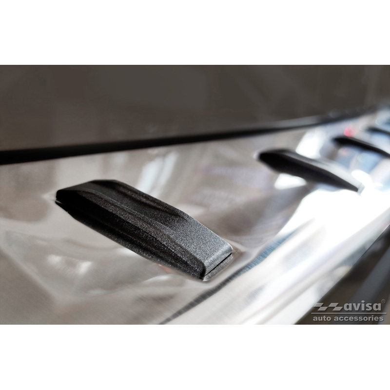 Protection de seuil arrière inox sur mesure pour Subaru Forester (SK) 2018-2024 'STRONG EDITION'