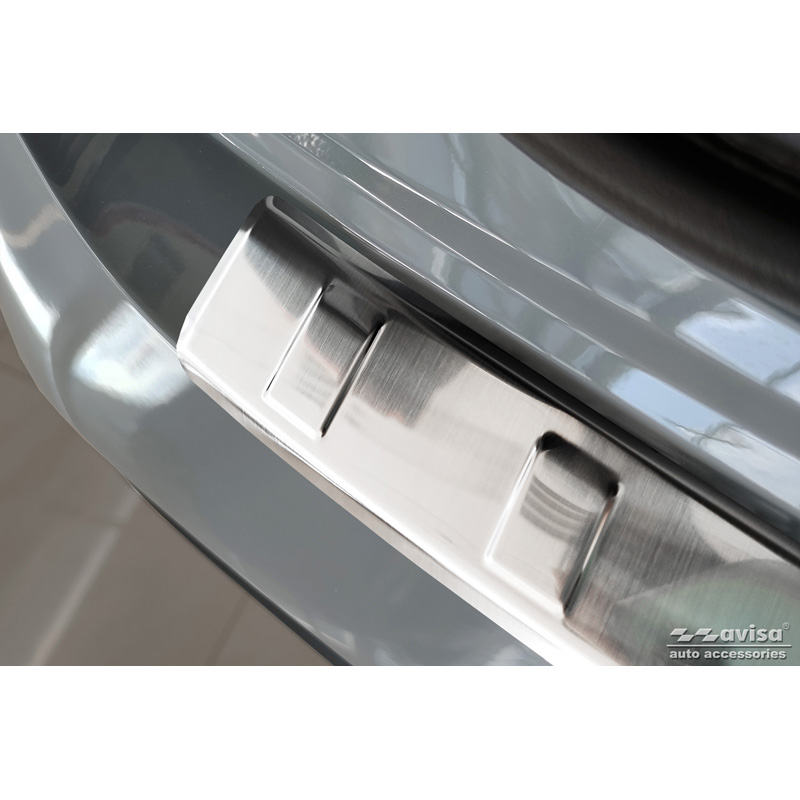 Protection de seuil arrière inox sur mesure pour Nissan Qashqai III 2021- 'Ribs'