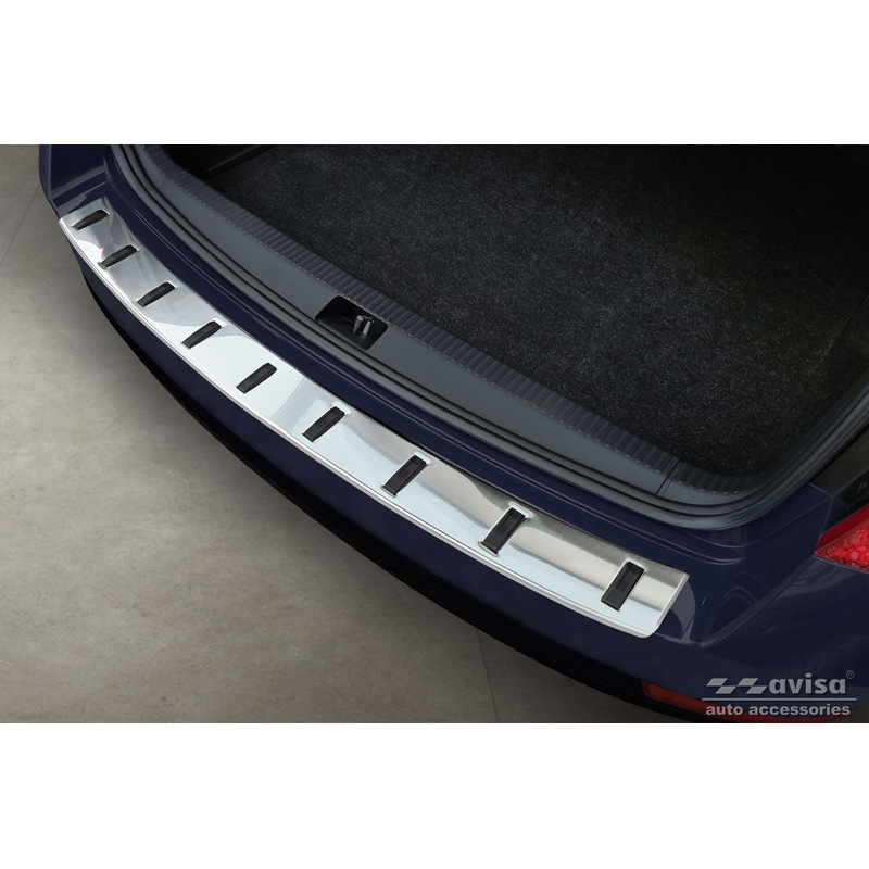 Protection de seuil arrière inox sur mesure pour Skoda Octavia III Combi Facelift 2017-2020 'STRONG EDITION'