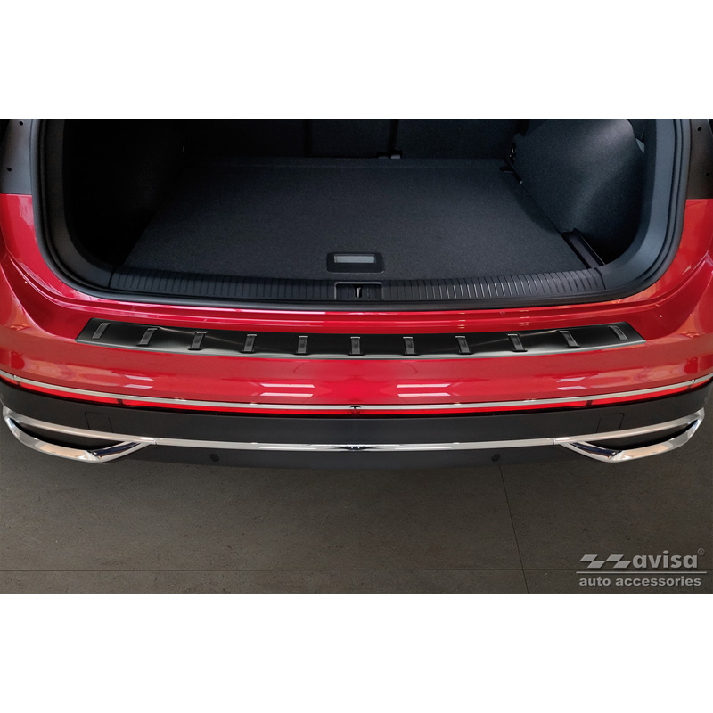 Protection de seuil arrière inox noir sur mesure pour Volkswagen Tiguan II 2016-2020 & Facelift 2020-2024 'STRONG EDITION'
