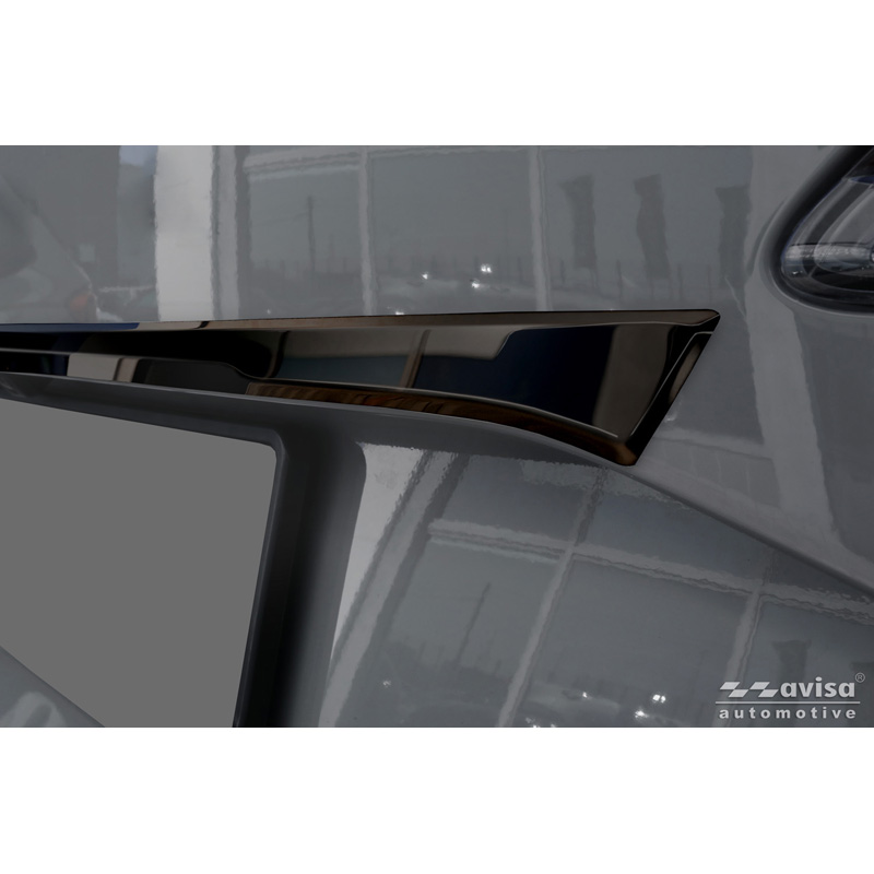 Avisa Moulure de hayon en Inox Noir Chrome sur mesure pour Skoda Karoq (NU7) Facelift 2022-