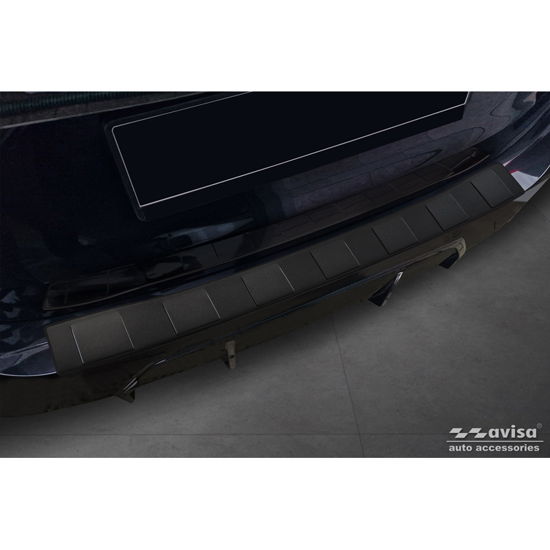 Protection de seuil arrière inox noir mat sur mesure pour BMW Série 3 Touring (G21) Facelift 2022- avec Pacquet-M 'Ribs'