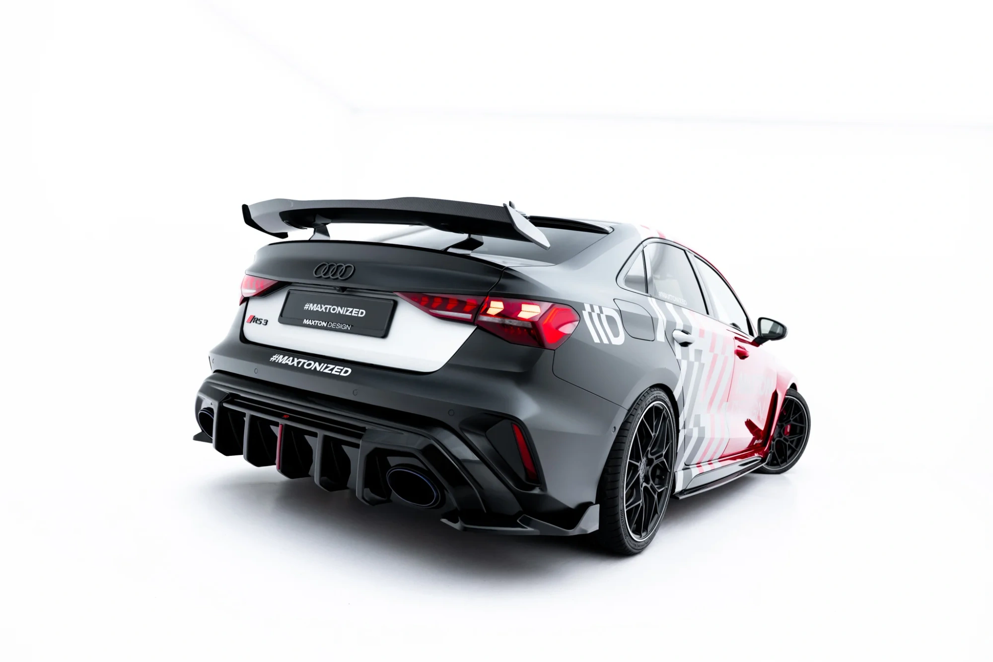 Zij-Diffuser passend voor Audi RS3 Sedan 8Y Facelift Maxton Glans Zwart V.2