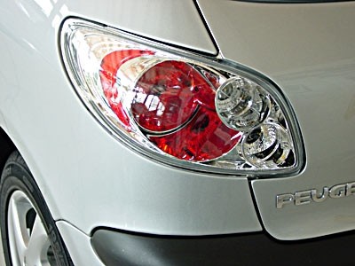 Feux arriere Peugeot 206 Lexus look