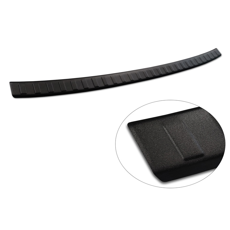 Protection de seuil arrière inox noir mat sur mesure pour Volkswagen Golf VIII HB 5-portes 2020-2024 & FL 2024-
