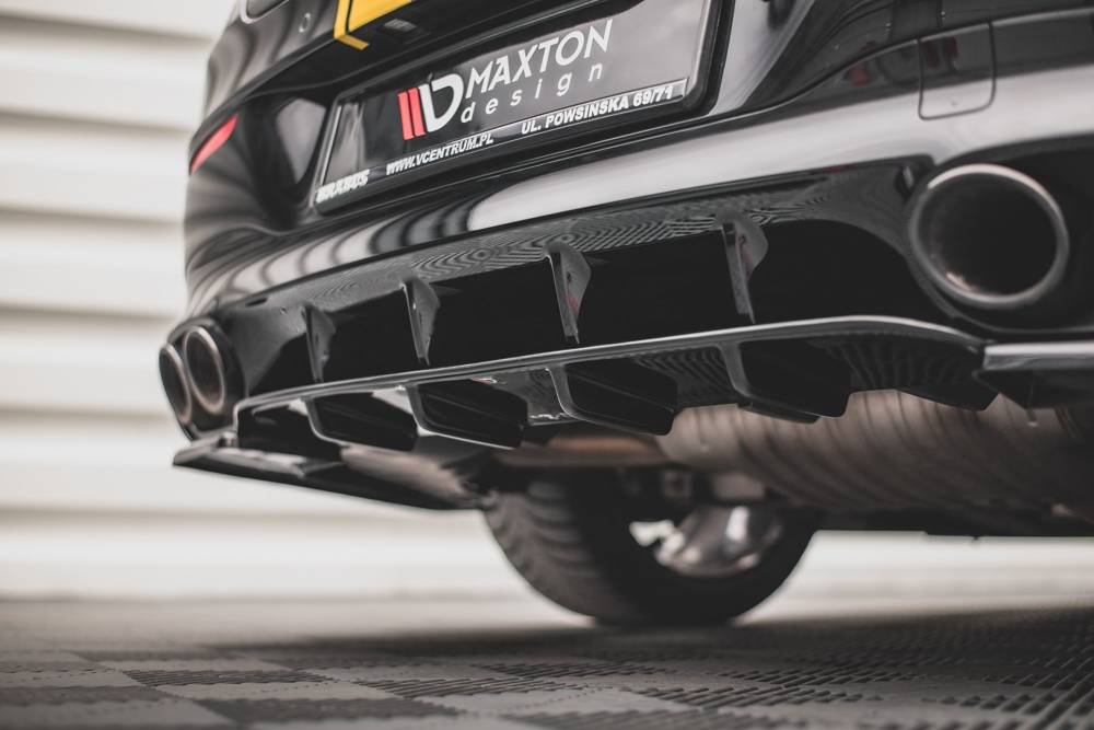 Diffuser Mercedes AMG CLA 35/45 C118 Maxton Design glans zwart