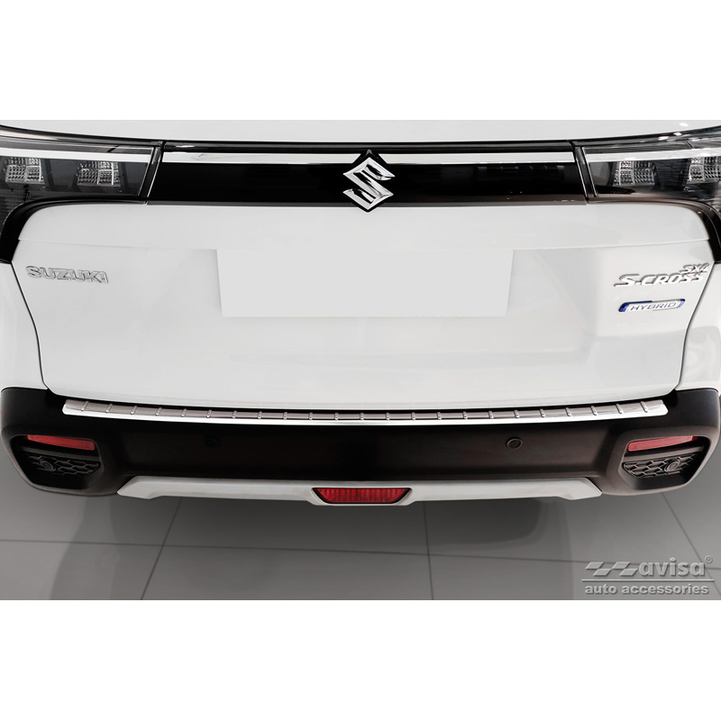 Protection de seuil arrière inox sur mesure pour Suzuki S-Cross II 2022- 'Ribs'
