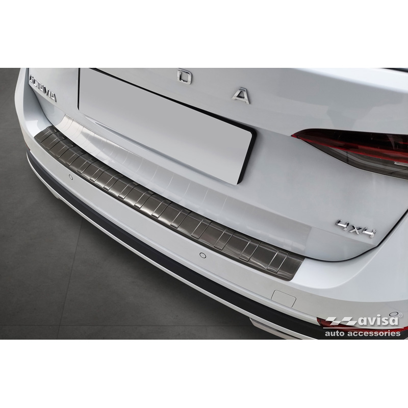 Protection de seuil arrière inox Noir sur mesure pour Skoda Octavia Scout (NX5) 2020- 'Ribs'