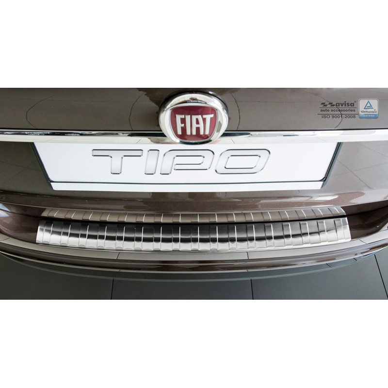 Protection de seuil arrière inox sur mesure pour Fiat Tipo Sedan 2016-2020 & FL 2020- 'Ribs'