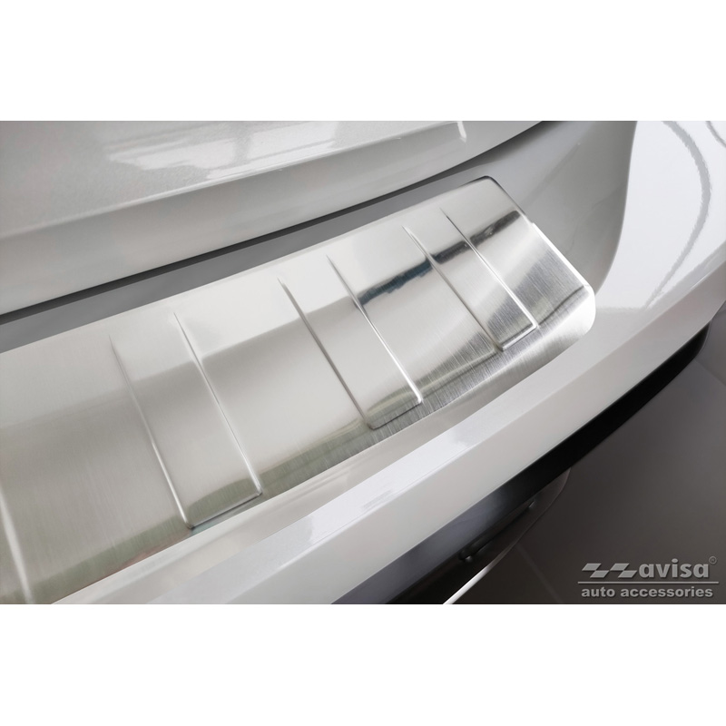 Protection de seuil arrière inox sur mesure pour Peugeot 308 III HB & SW 2021- 'Ribs'