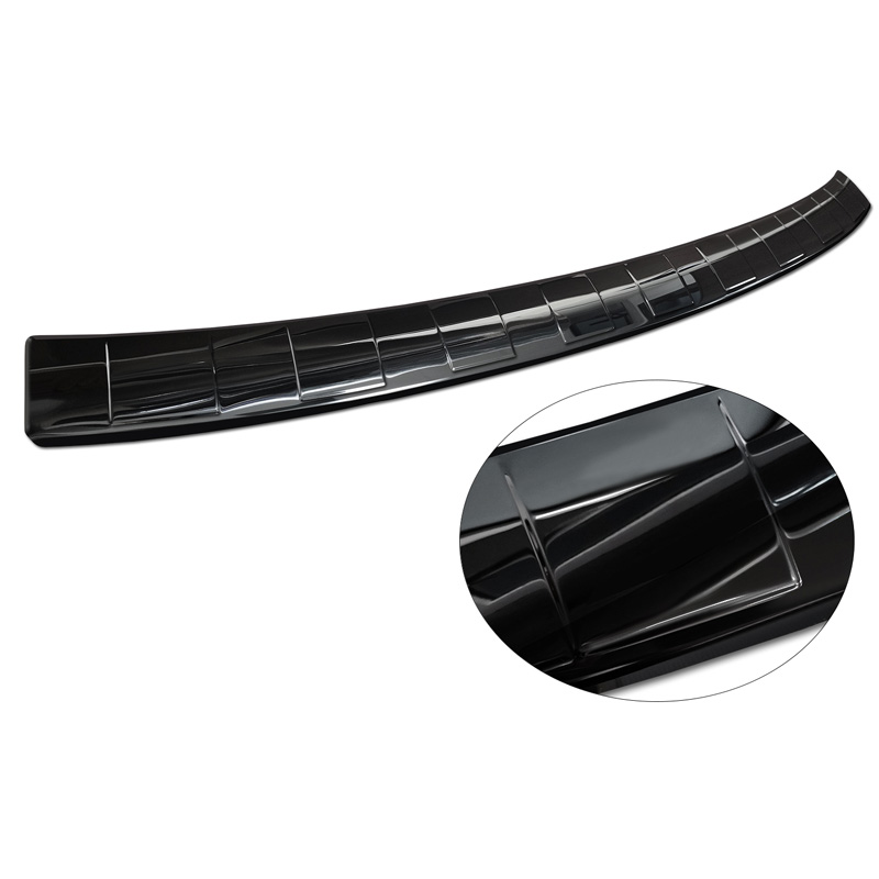 Protection de seuil arrière inox Noir-Chromé sur mesure pour Ford Kuga III ST-Line/Hybrid/Vignale 2019-2024 & FL 2024-  'Ribs'
