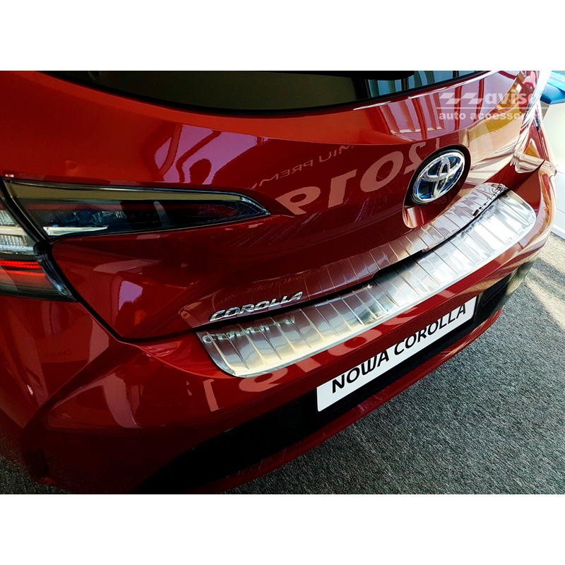 Protection de seuil arrière inox sur mesure pour Toyota Corolla XII HB 2019- (incl. GR-Sport) 'Ribs'