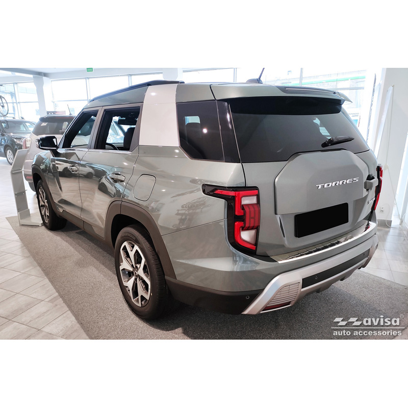 Protection de seuil arrière inox sur mesure pour SsangYong Torres (J100) 2022- 'Ribs'