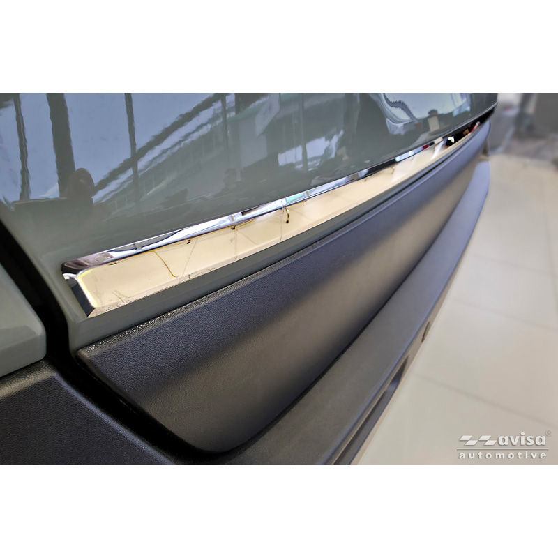 Avisa Revêtement d'habillage du hayon du coffre inox Chrome sur mesure pour Toyota RAV4 V (A5) 2018-