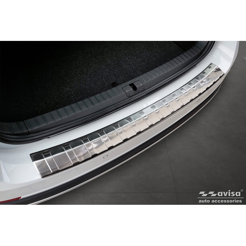 Protection de seuil arrière inox sur mesure pour Skoda Octavia Scout (NX5) 2020- 'Ribs'