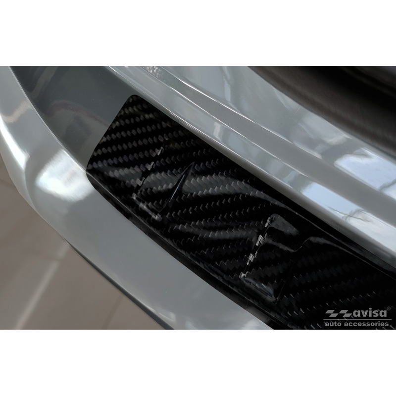 Protection de seuil arrière carboné 3D sur mesure pour Nissan Qashqai III 2021- 'Ribs'