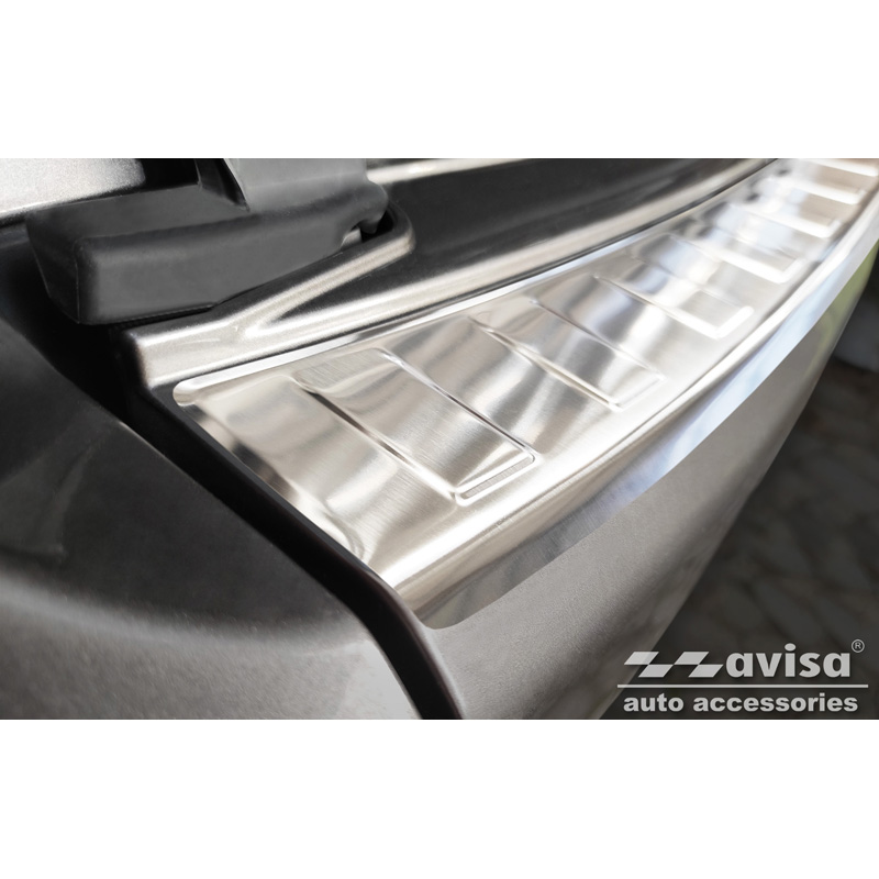 Protection de seuil arrière inox sur mesure pour Mitsubishi Outlander II 2006-2012 / Peugeot 4007 2007-2012 / Citroën C-Crosser 2007-2012 'Ribs'
