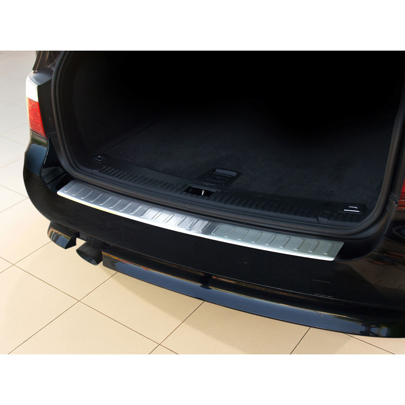 Protection de seuil arrière inox sur mesure pour BMW Série 5 E61 Touring 2007-2010 excl. Paquette M/M-Sport 'Ribs'