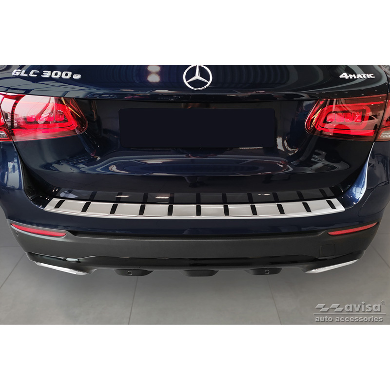 Protection de seuil arrière inox sur mesure pour Mercedes GLC (X253) 2015-2019 & Facelift 2019- 'STRONG EDITION'