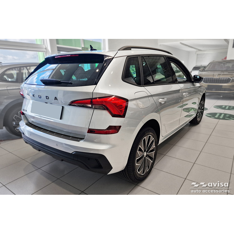 Protection de seuil arrière inox noir sur mesure pour Skoda Kamiq Facelift 2023- 'Ribs'
