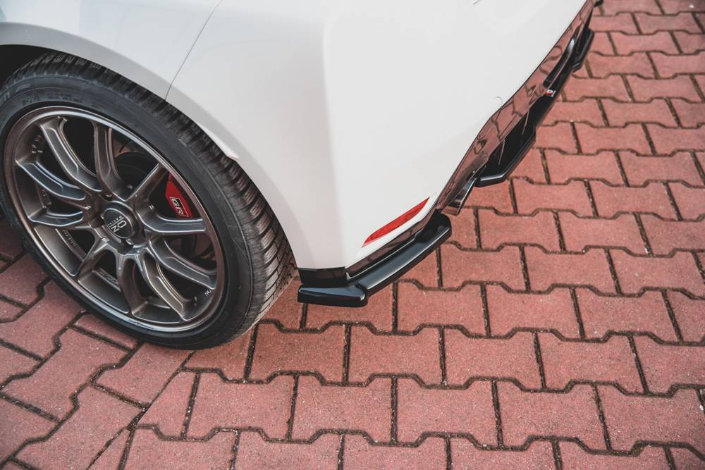 Zijdiffusers Toyota GR Yaris MK4 Maxton Glans Zwart