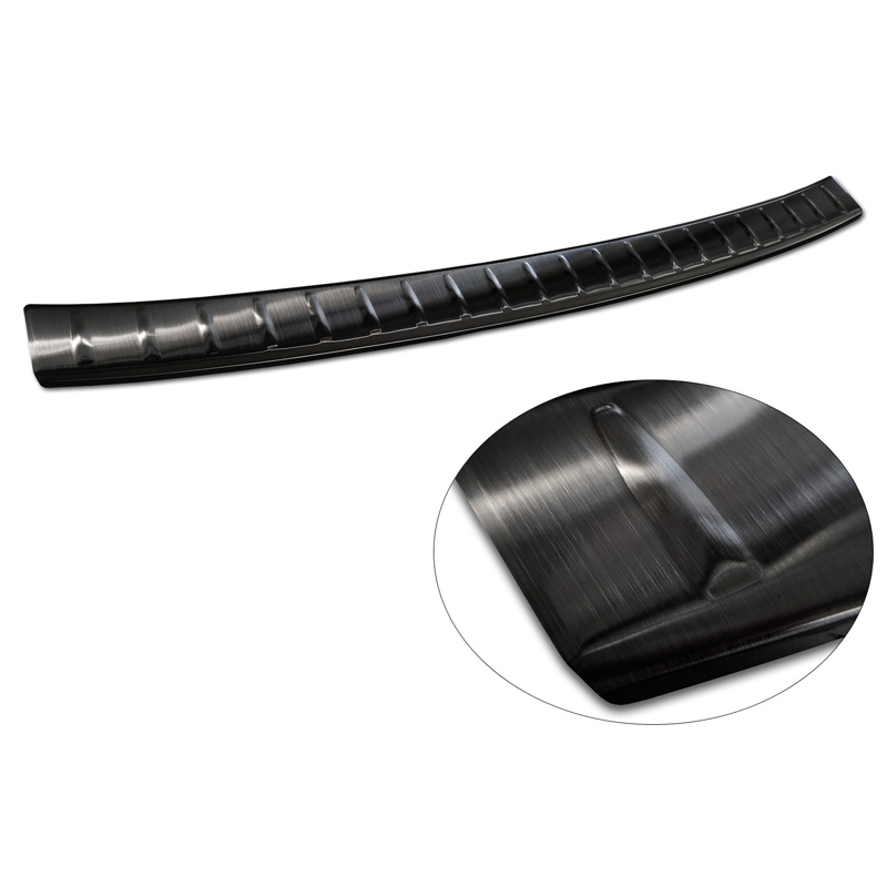 Protection de seuil arrière inox noir sur mesure pour Mercedes GLC II (X254) 2022- 'Ribs'