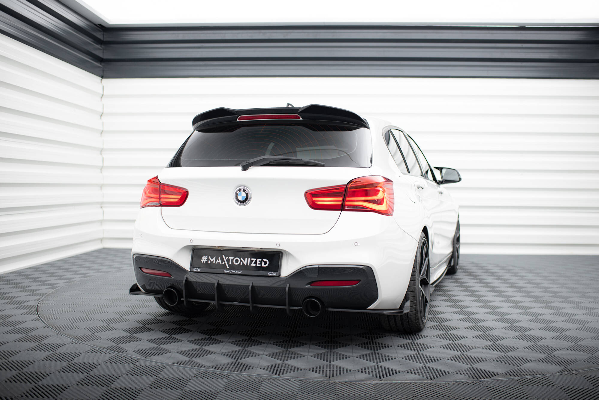 Bodykit passend voor BMW M140i F20 Facelift V.1 (2015–2019)