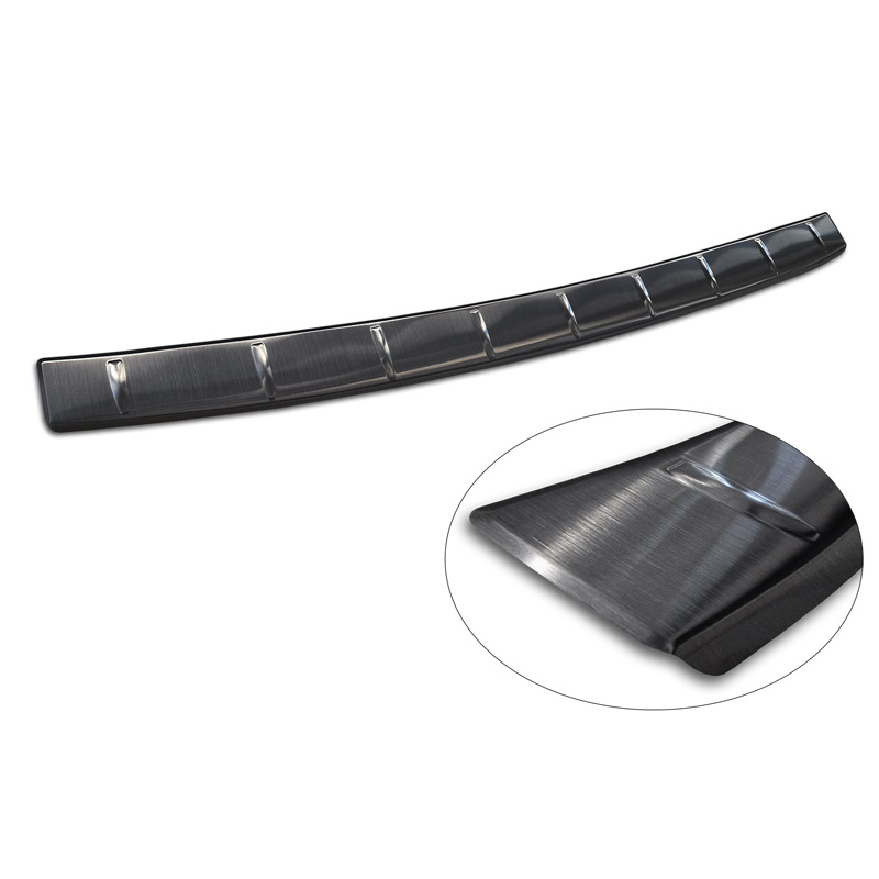 Protection de seuil arrière inox noir sur mesure pour Skoda Kamiq Facelift 2023- 'Ribs'