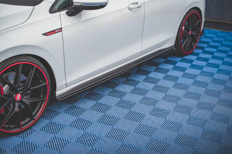 Zijskirts V.1 Volkswagen Golf 8 GTI / GTI Clubsport / R-Line Maxton Glans Zwart