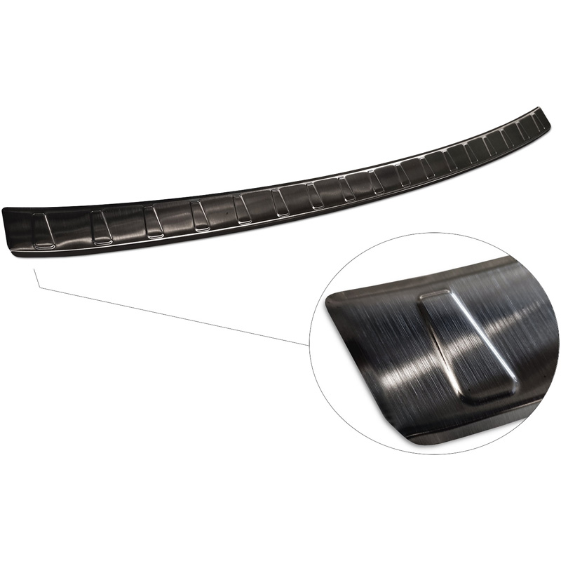 Protection de seuil arrière inox noir sur mesure pour Fiat 500e Berlina, 3+1 & Cabrio 3-portes  2020- 'Ribs'