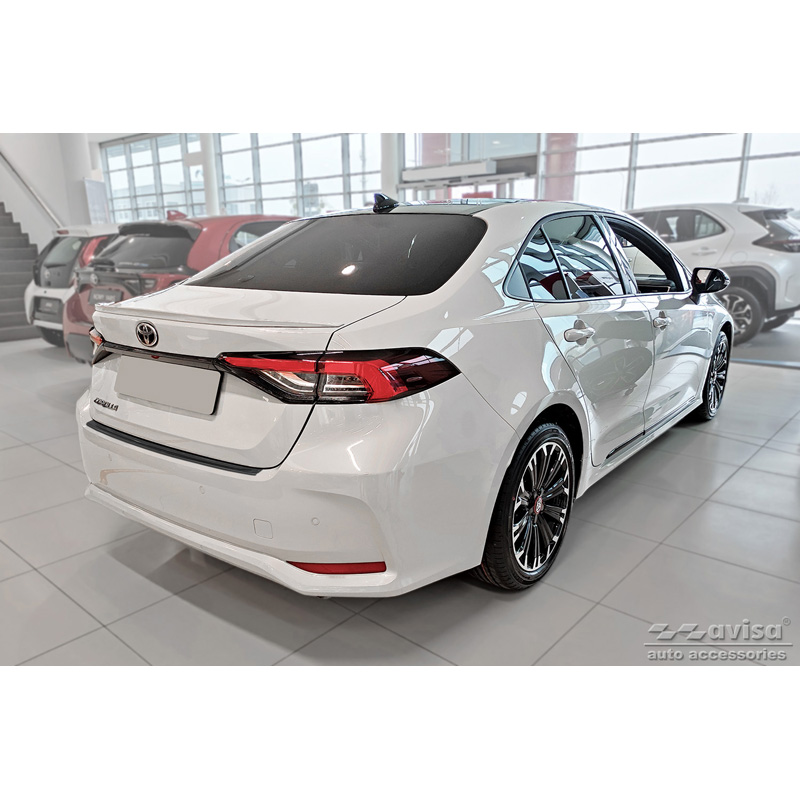 Protection de seuil arrière inox noir sur mesure pour Toyota Corolla XII Sedan 2019-