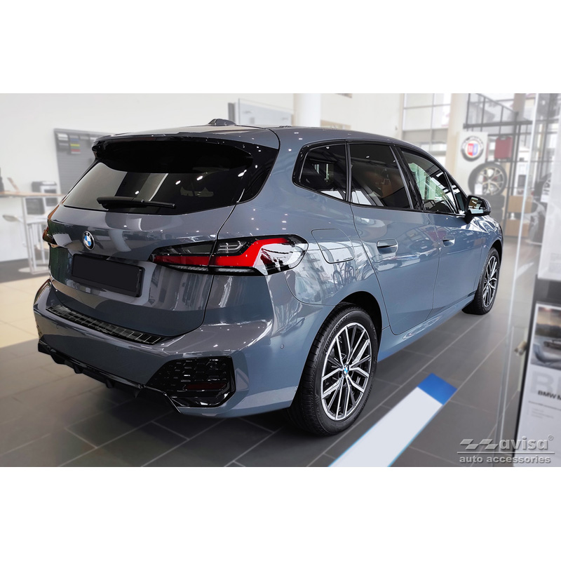 Protection de seuil arrière inox Noir-Chromé sur mesure pour BMW Série 2 U06 Active Tourer Paquet M 2021- 'Ribs'