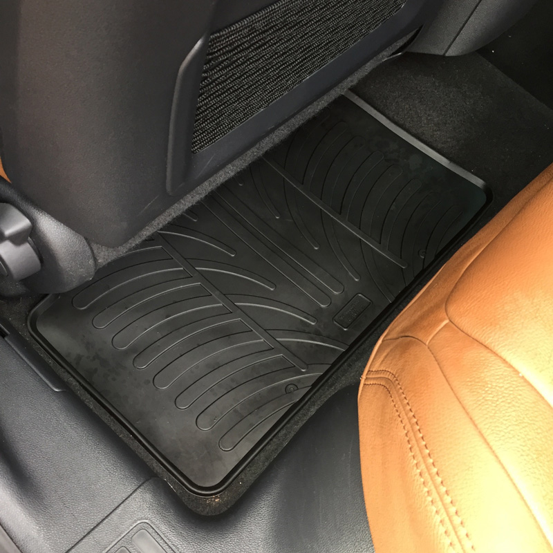 Set tapis de caoutchouc sur mesure pour Peugeot 508 2011-2018 (T profil 4-pièces + clips de montage)