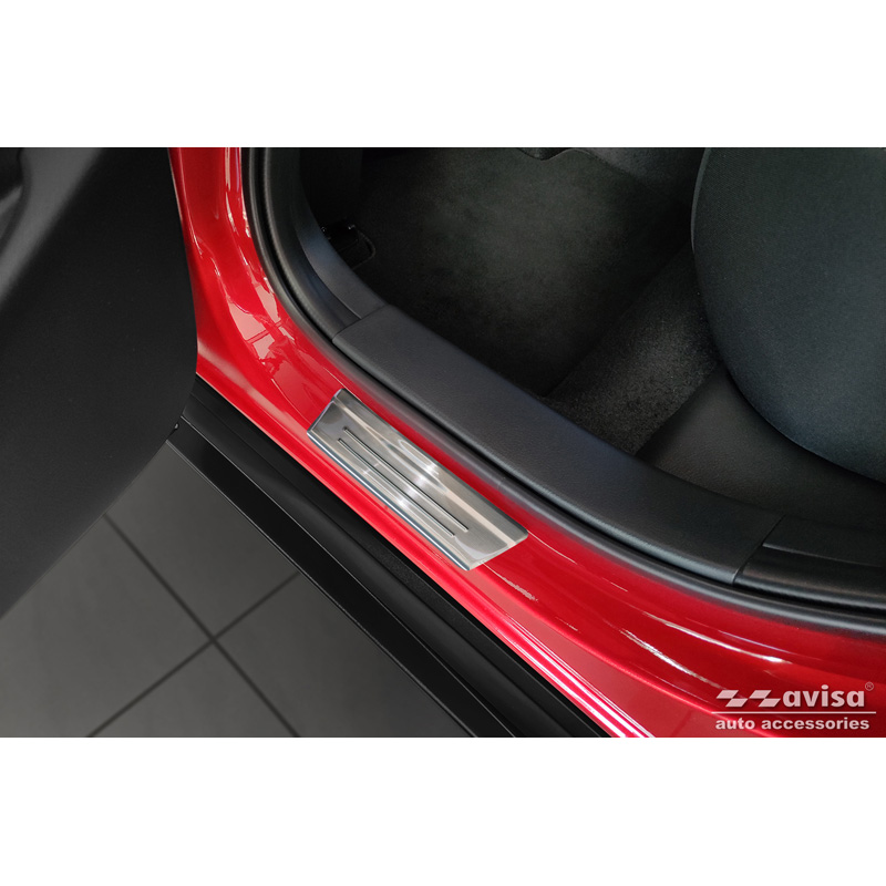 Seuils de portes inoxydable sur mesure pour Mazda CX-30 2019- - 'Lines' - 4-pièces