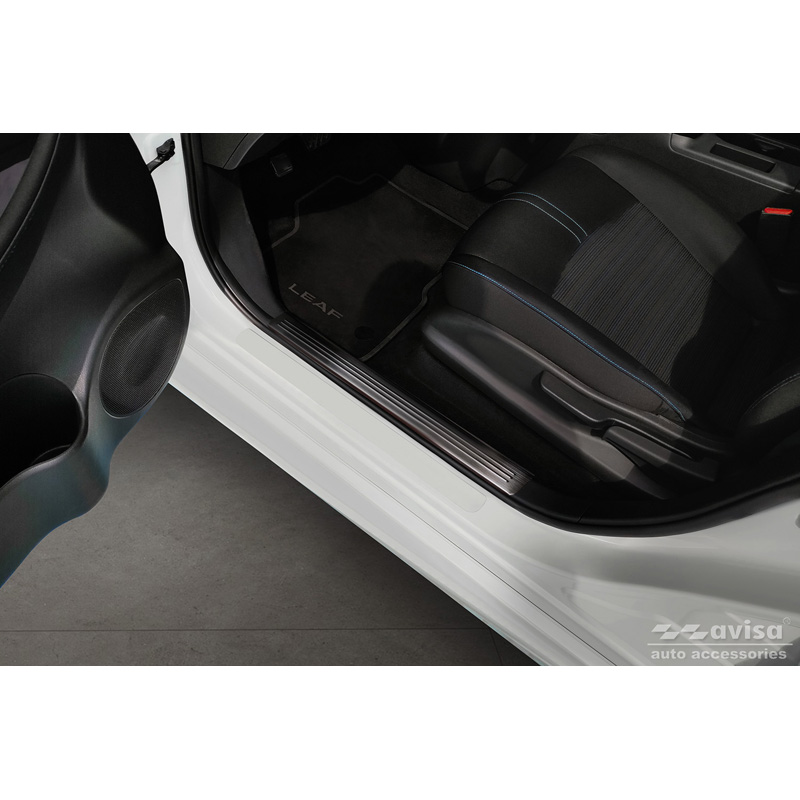 Seuils de portes inox noir sur mesure pour Nissan Leaf II 2017- - 'Lines' - 4-pièces